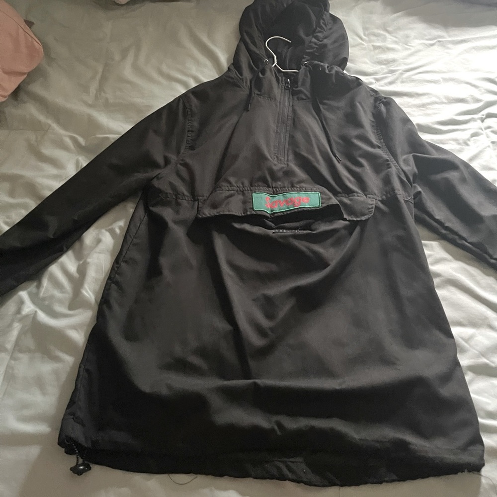 Savage windbreaker with pocket